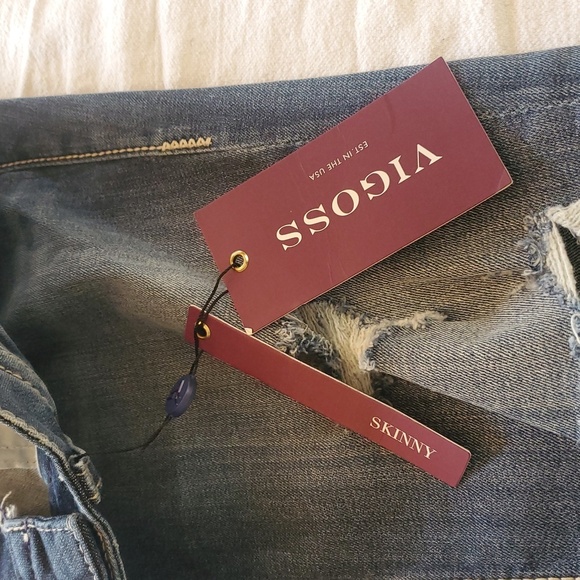 Vigoss NWT Blue Embroidered Chelsea Skinny Sz. 9/10 Raw Hem Women's Jeans - Picture 14 of 16